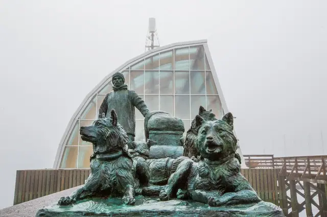 The Arctic History Walking Tour